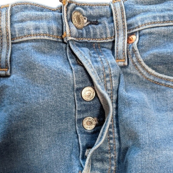 Levi's wedgie skinny button front jeans destress, busted knee size 31 - Picture 8 of 10